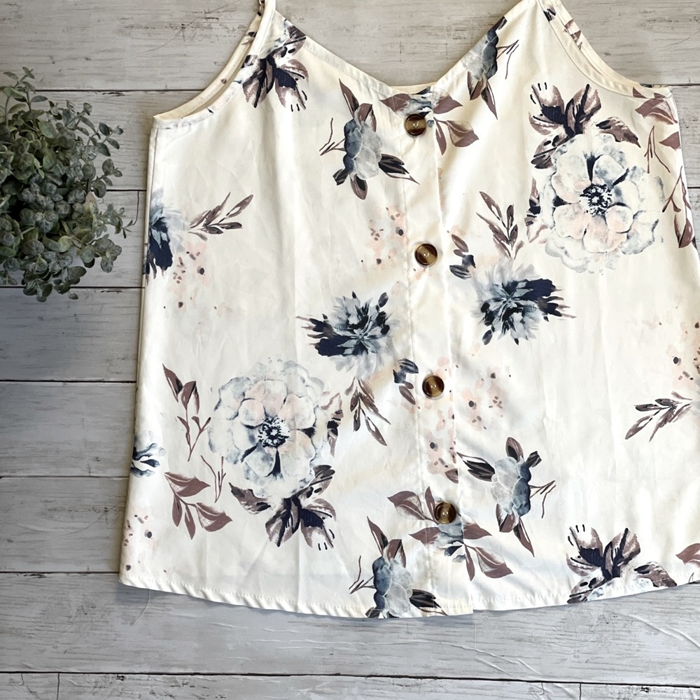 Floral spaghetti strap casual woman’s top